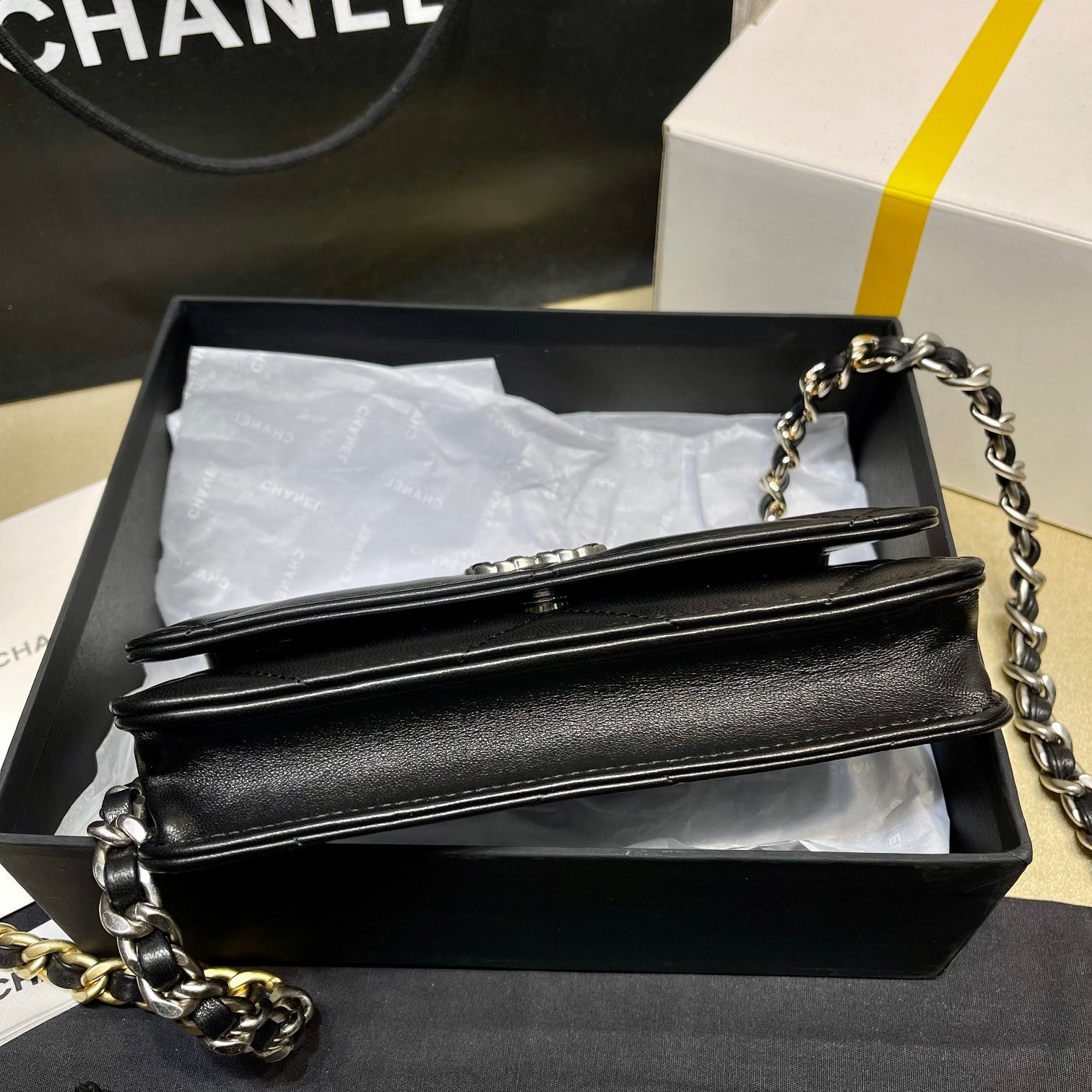 Chanel - Luxury Bag - CHL - 727