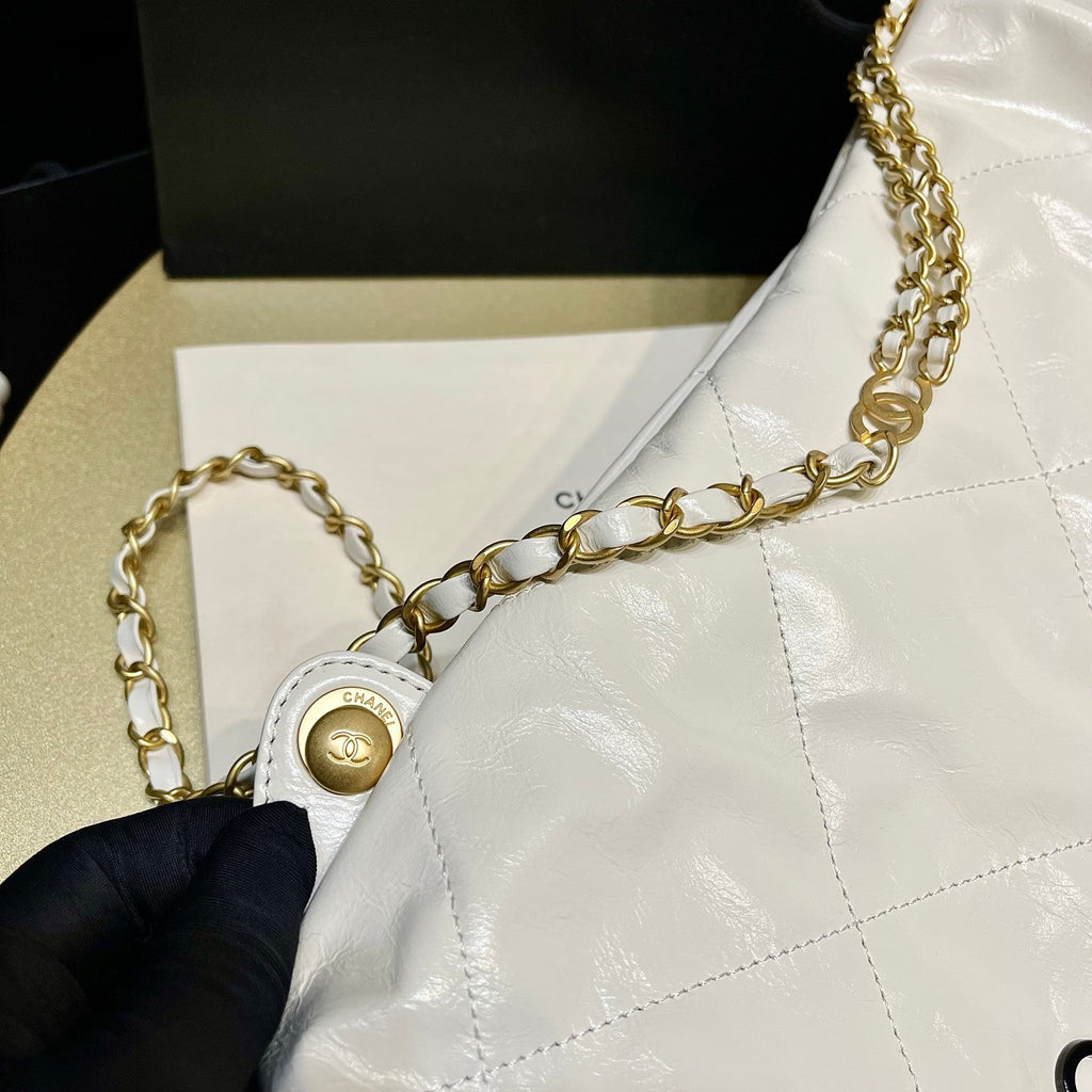Chanel - Luxury Bag - CHL - 988