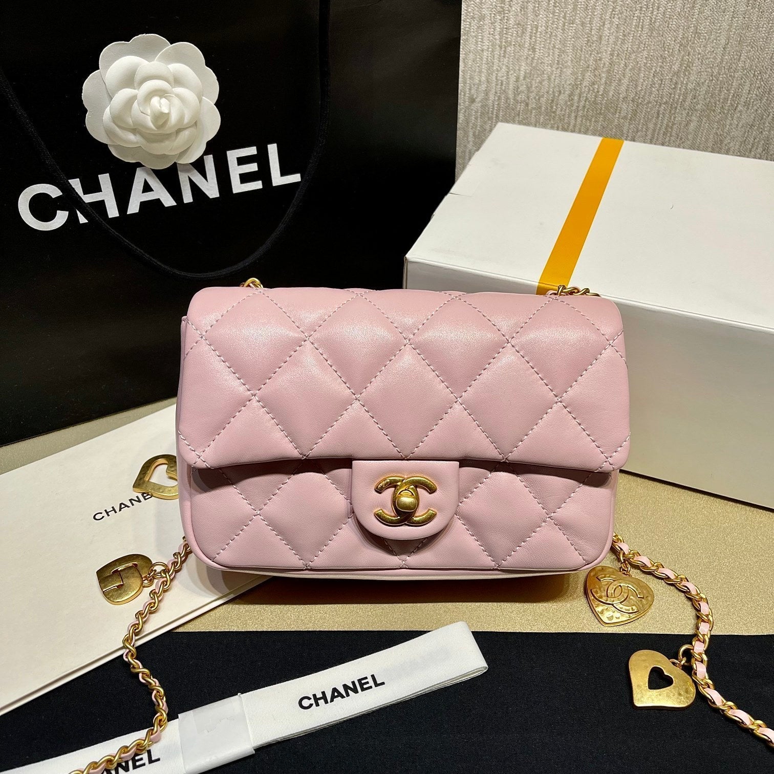 Chanel - Luxury Bag - CHL - 712