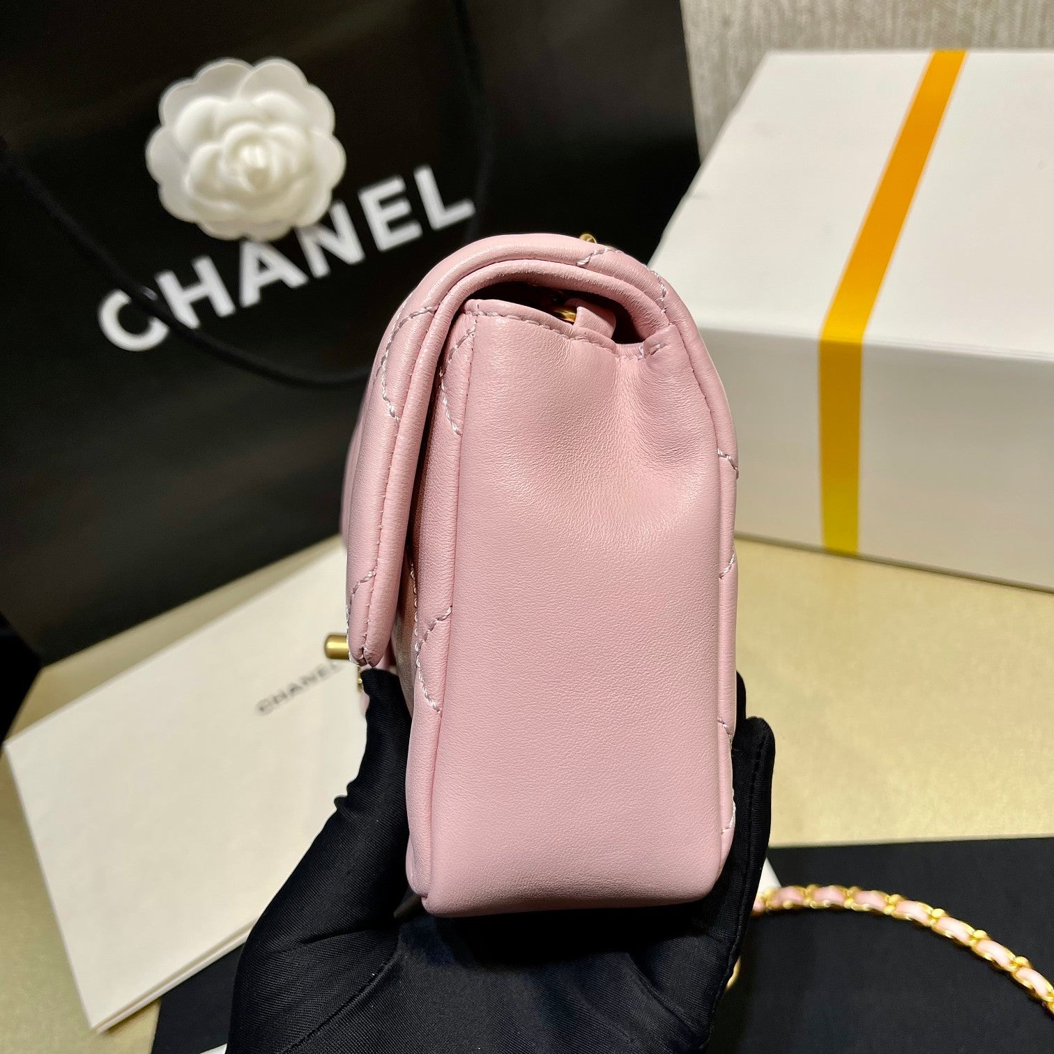 Chanel - Luxury Bag - CHL - 712