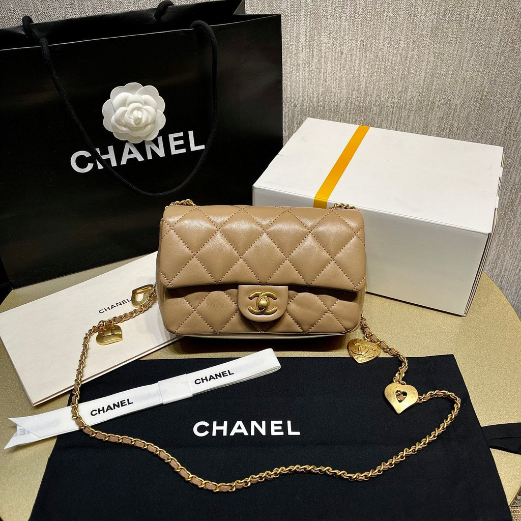 Chanel - Luxury Bag - CHL - 711