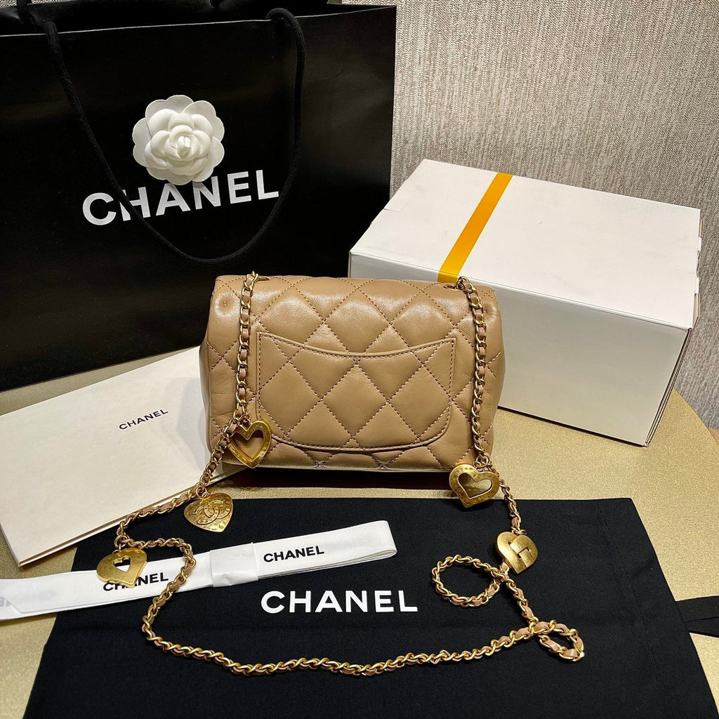 Chanel - Luxury Bag - CHL - 711