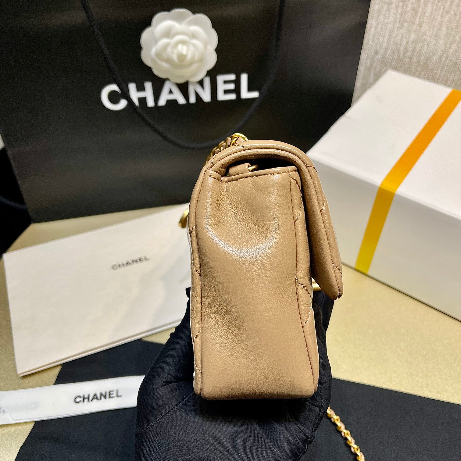 Chanel - Luxury Bag - CHL - 711