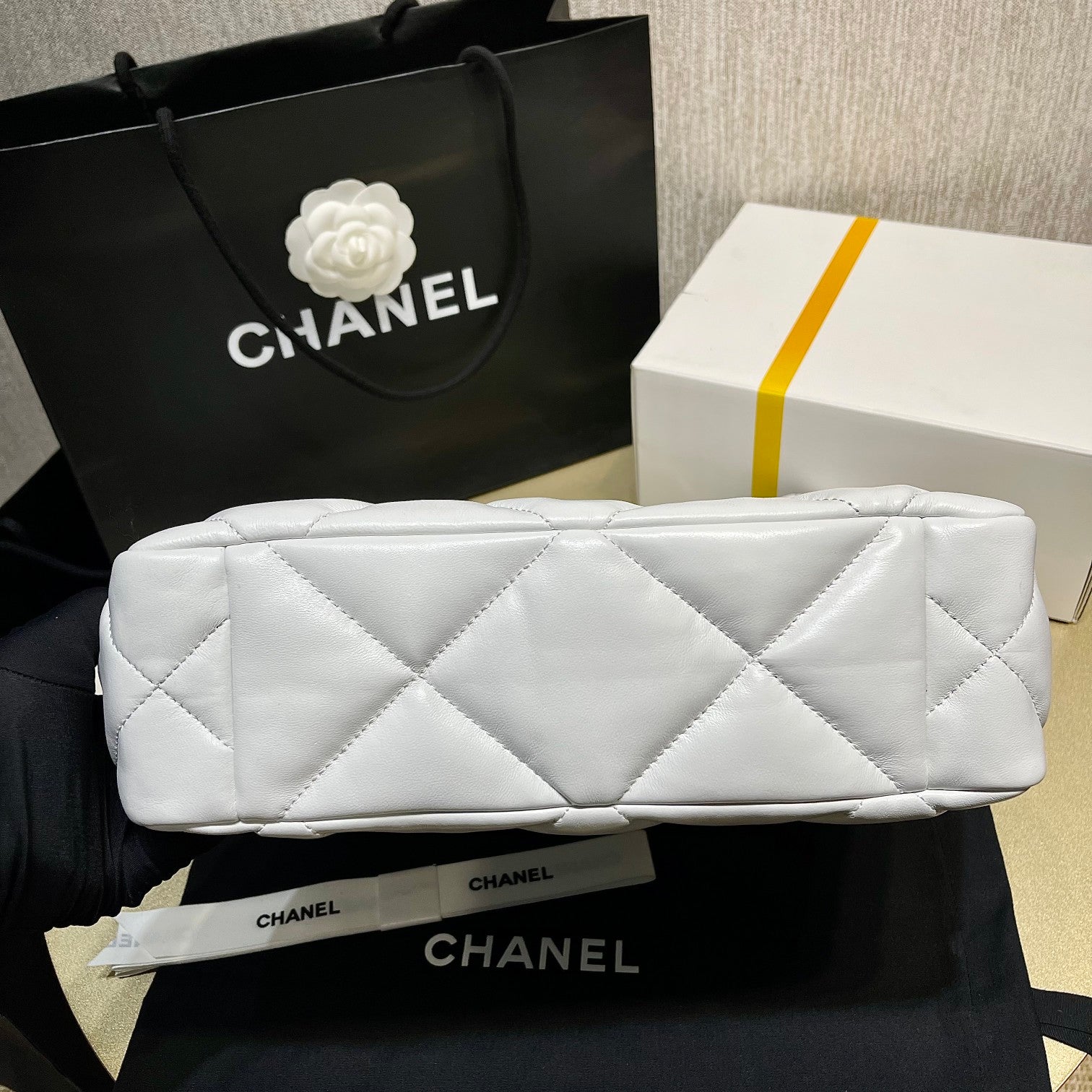 Chanel - Luxury Bag - CHL - 720