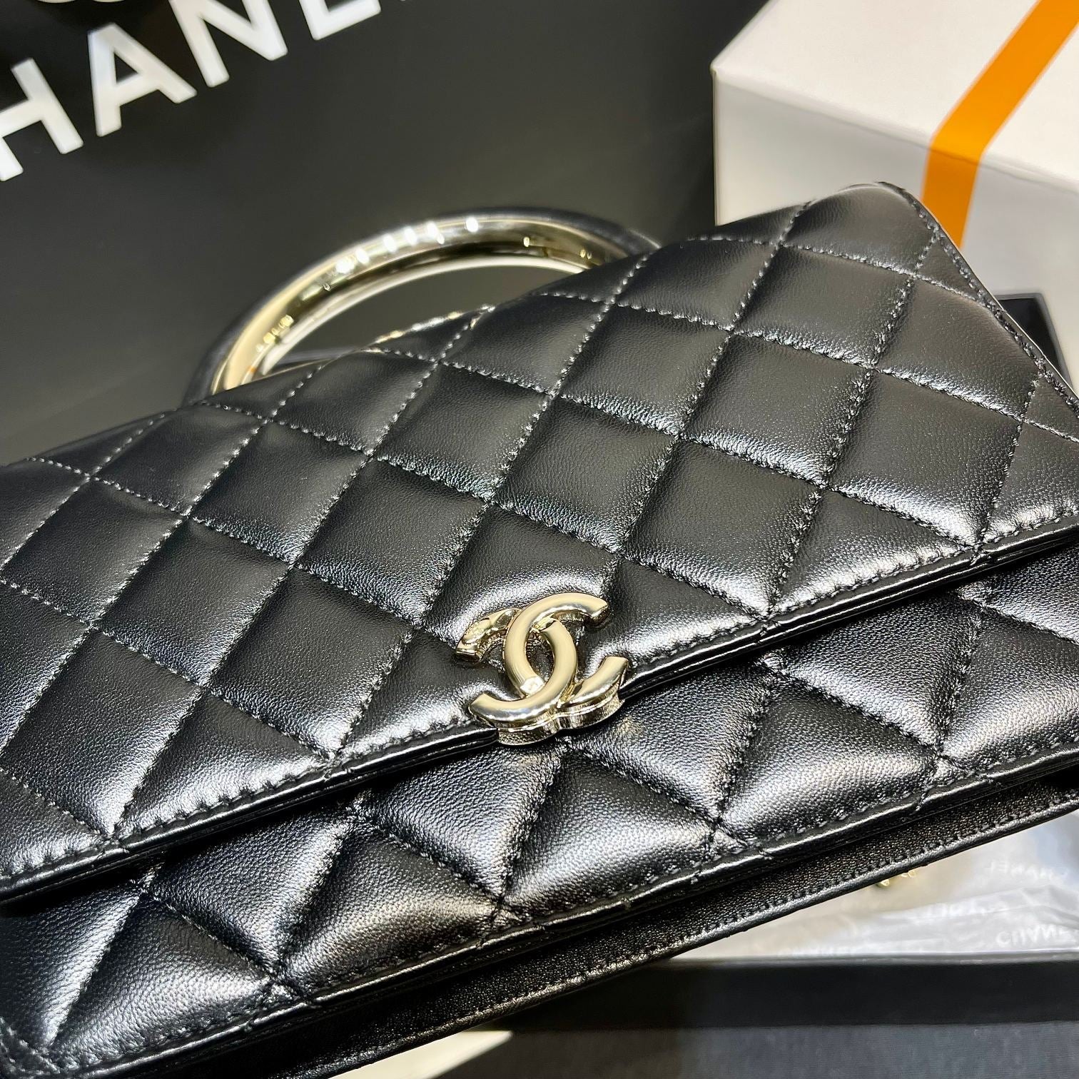 Chanel - Luxury Bag - CHL - 718
