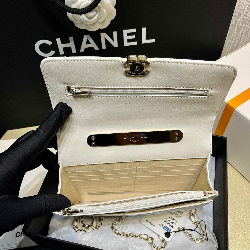 Chanel - Luxury Bag - CHL - 716