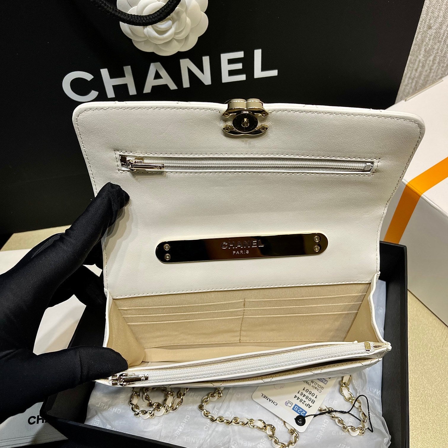 Chanel - Luxury Bag - CHL - 716