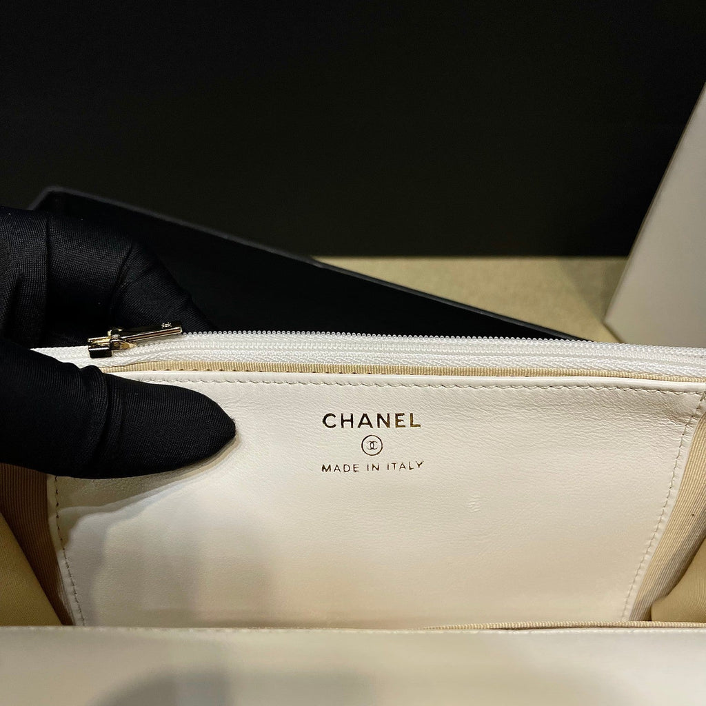 Chanel - Luxury Bag - CHL - 716