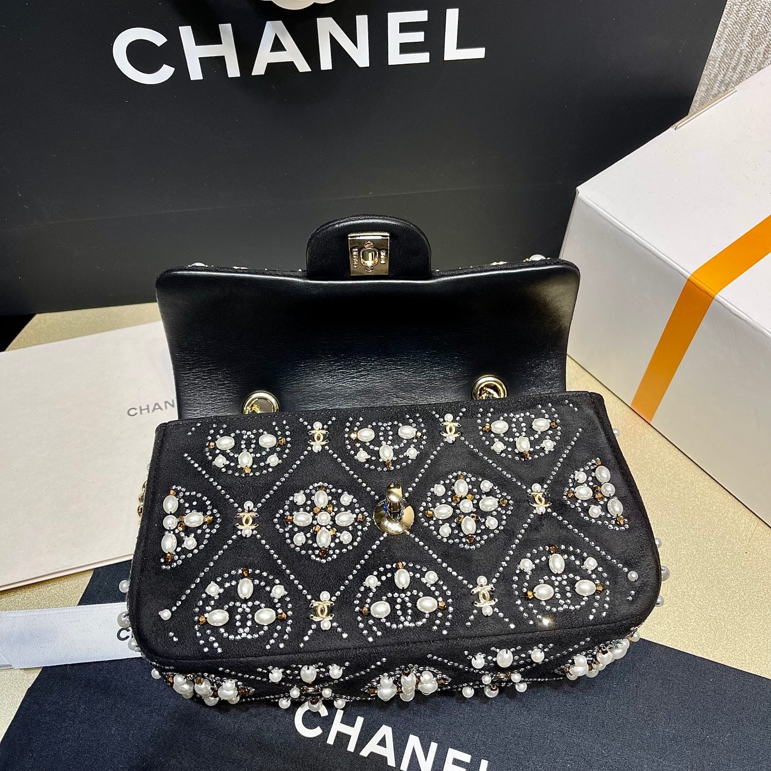 Chanel - Luxury Bag - CHL - 736