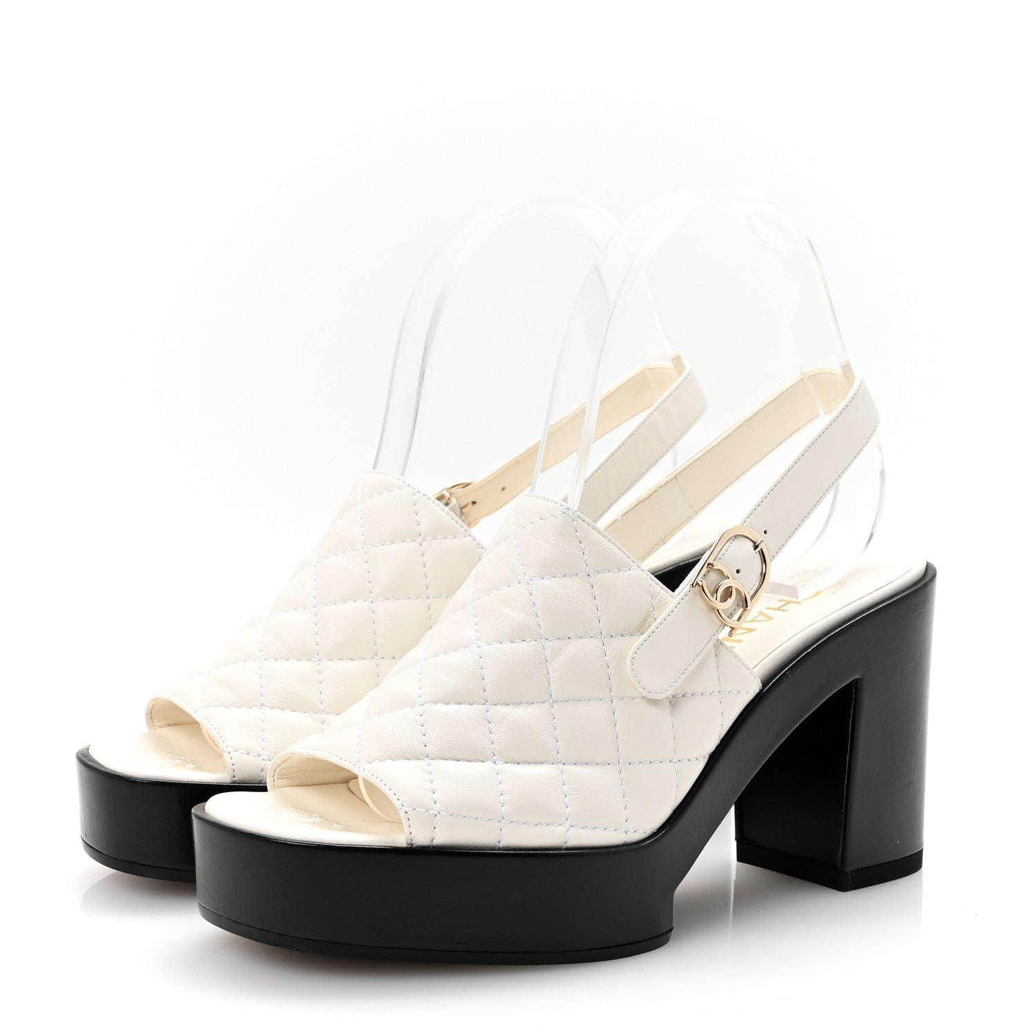 Lambskin Quilted Peep Toe Wedge Sandals 38 White