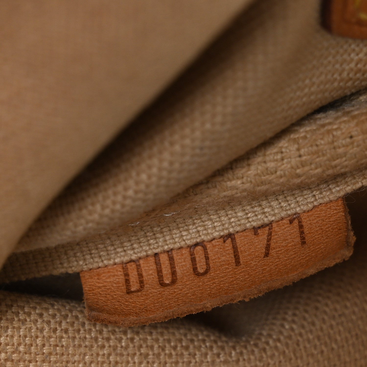 Louis Vuitton Damier Azur Eva Clutch
