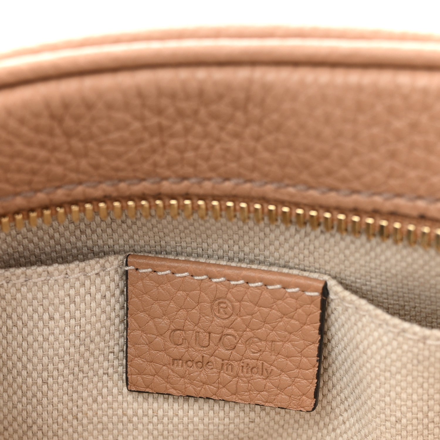 Gucci Pebbled Calfskin Small Soho Disco Bag Camelia