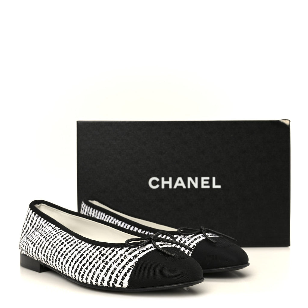 Chanel Tweed Sequin Grosgrain Cap Toe Ballerina Flats 39.5 Black White
