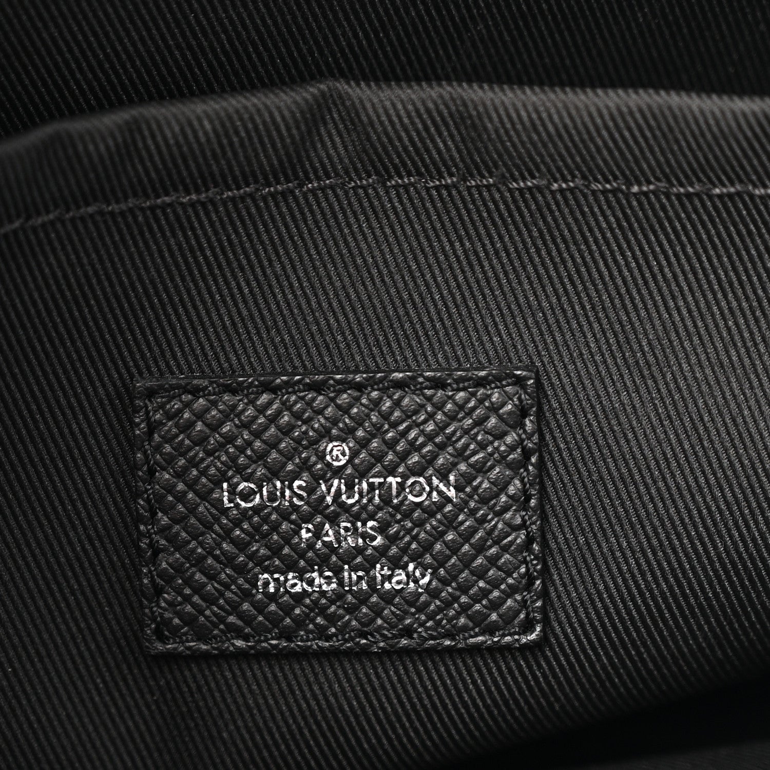 Louis Vuitton Taiga Monogram Eclipse Outdoor Messenger Black