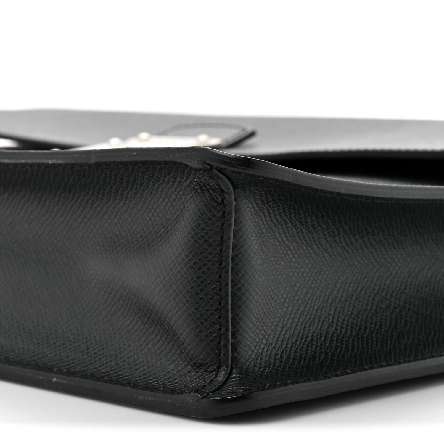Louis Vuitton Taiga Neo Robusto 2 Compartment Briefcase Black