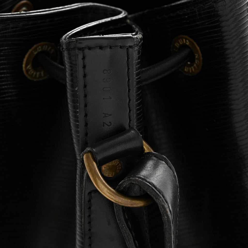 Louis Vuitton Epi Noe Black