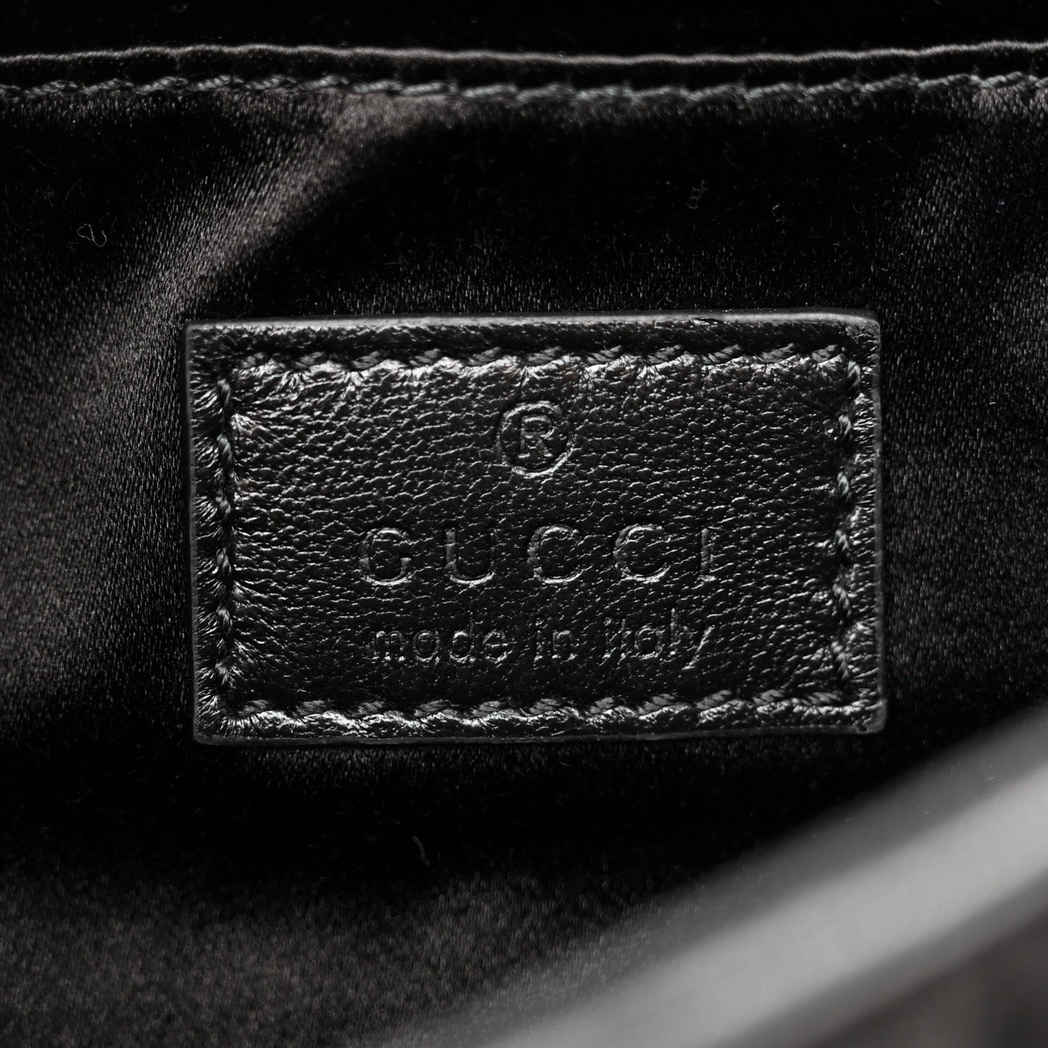 Gucci Nappa Vertical Matelasse Small Maxi Horsebit Chain Shoulder Bag Black