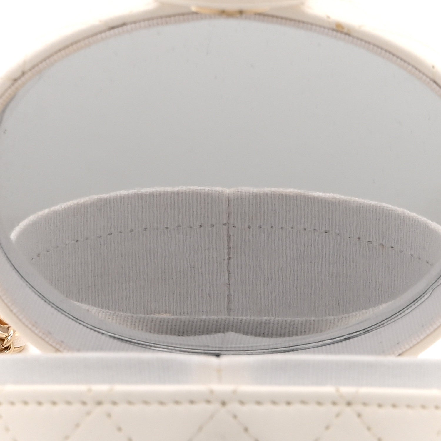 Chanel Lambskin Quilted Round Mini Vanity Case With Chain Case With Chain White