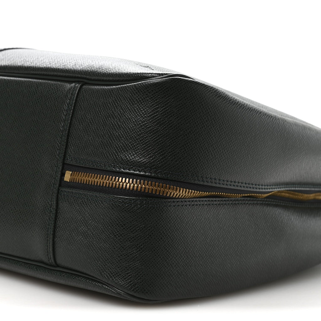 Louis Vuitton Taiga Helanga 1 Poche Epicea
