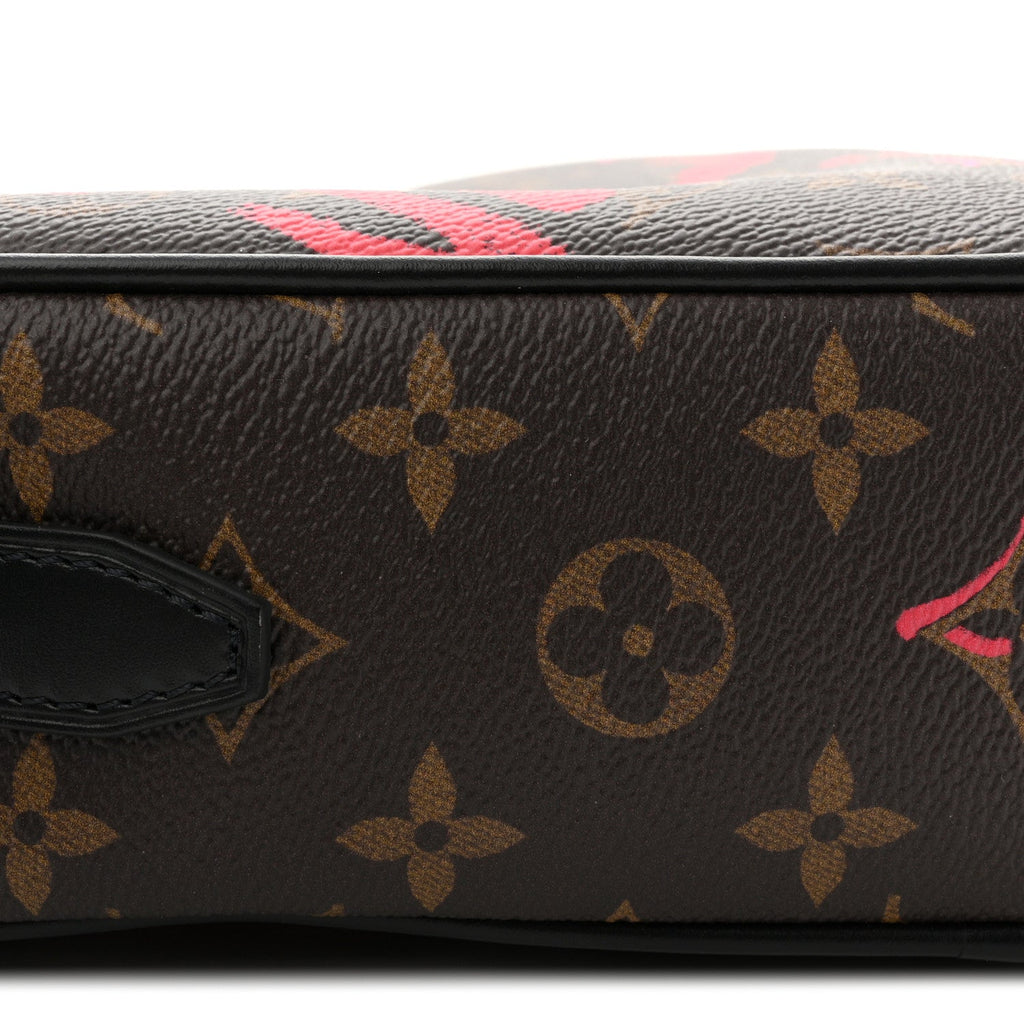 Louis Vuitton Monogram Fall In Love Sac Coeur
