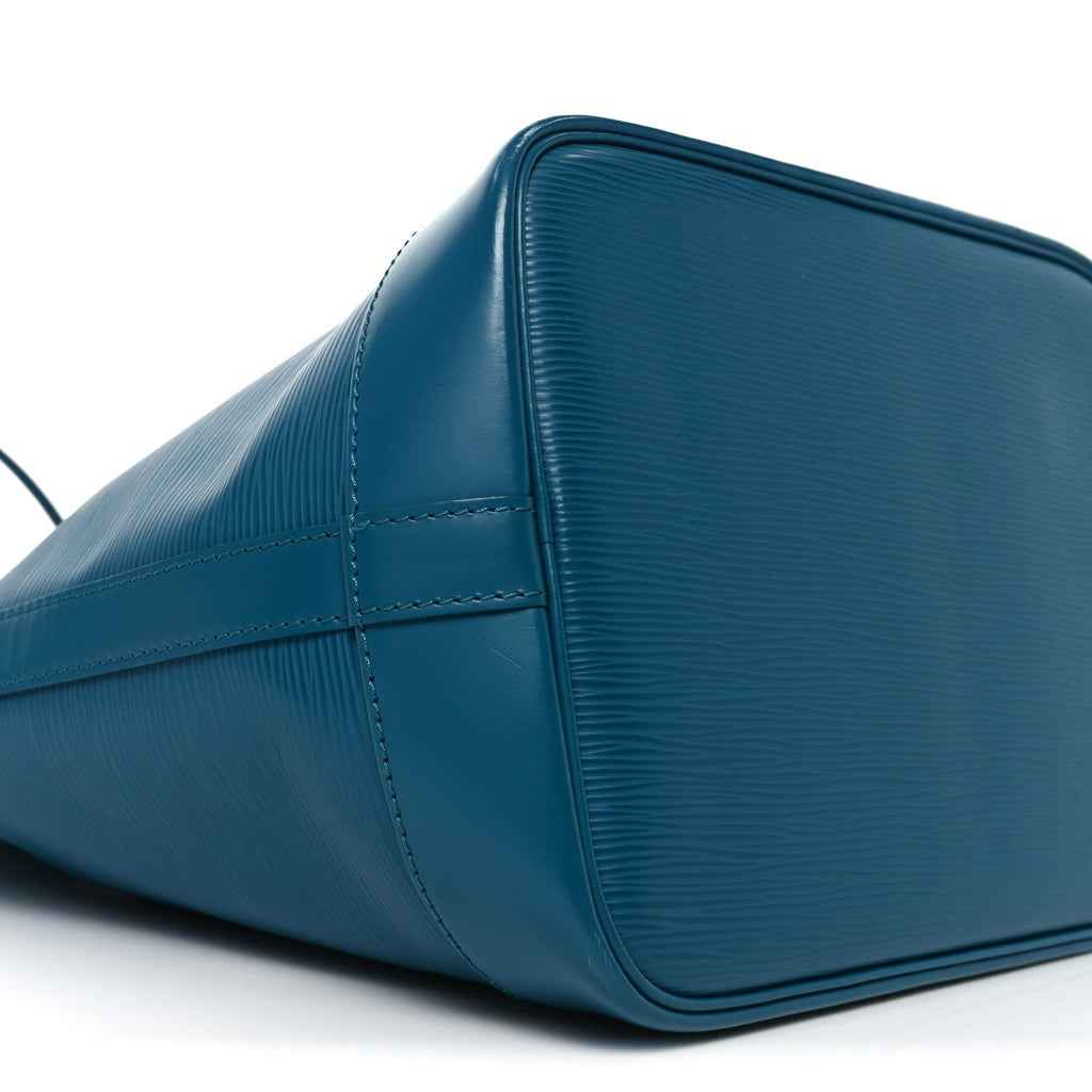 Louis Vuitton Epi Noe Cyan