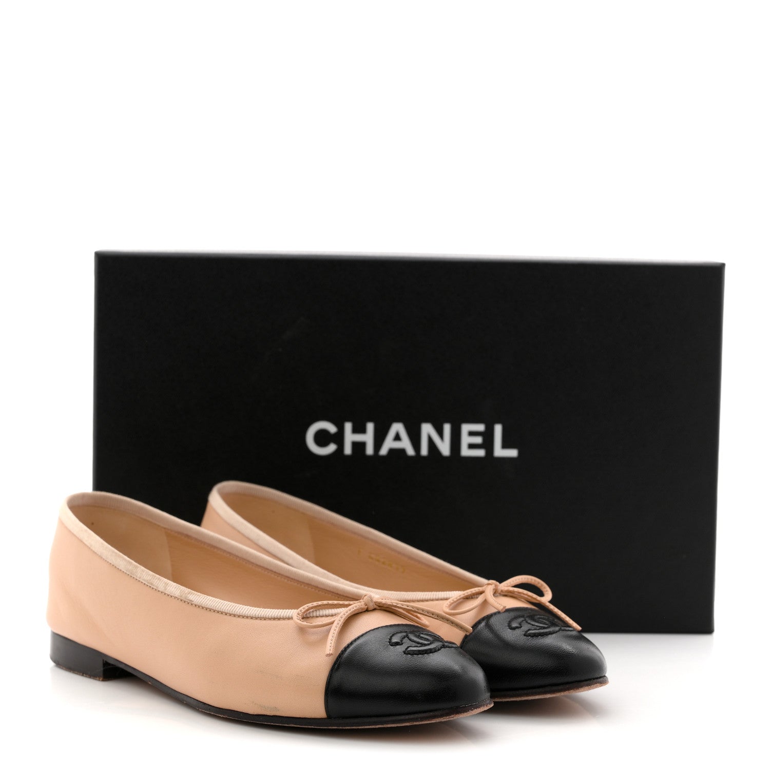 Lambskin Cap Toe CC Ballerina Flats 36 Beige Black