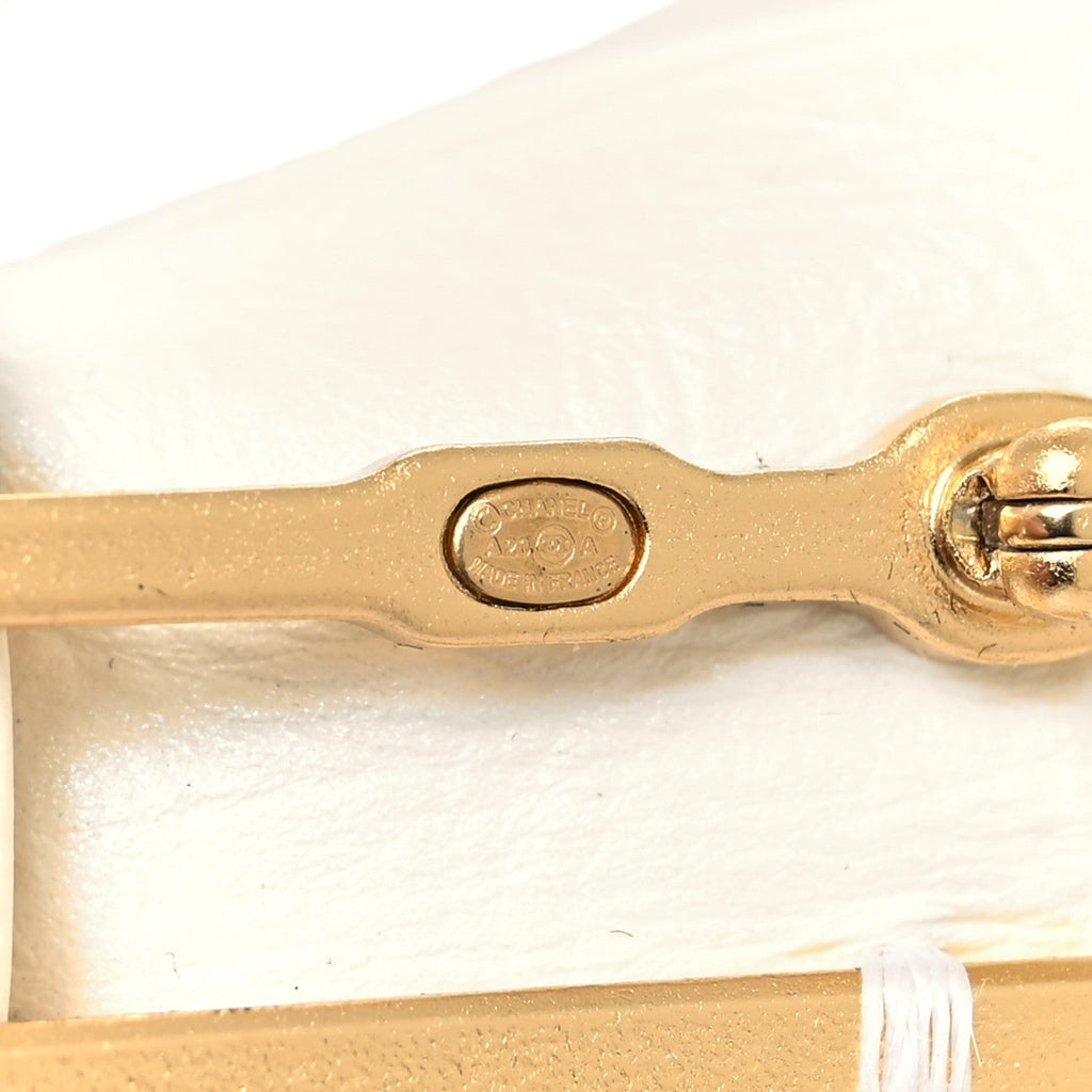 Metal Pearl Camelia CC Bow Brooch White Gold