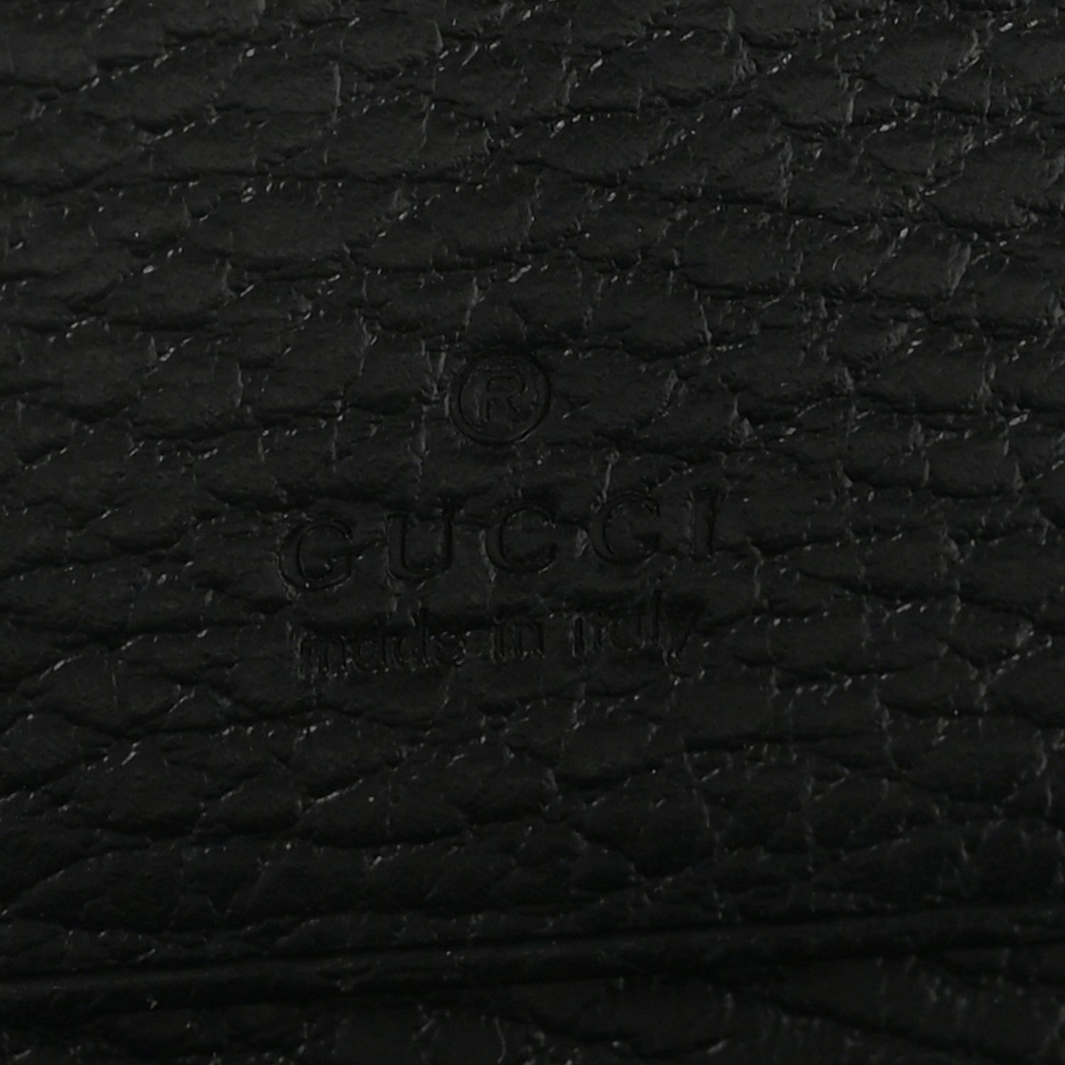 Gucci Pebbled Calfskin GG Marmont Card Case Black