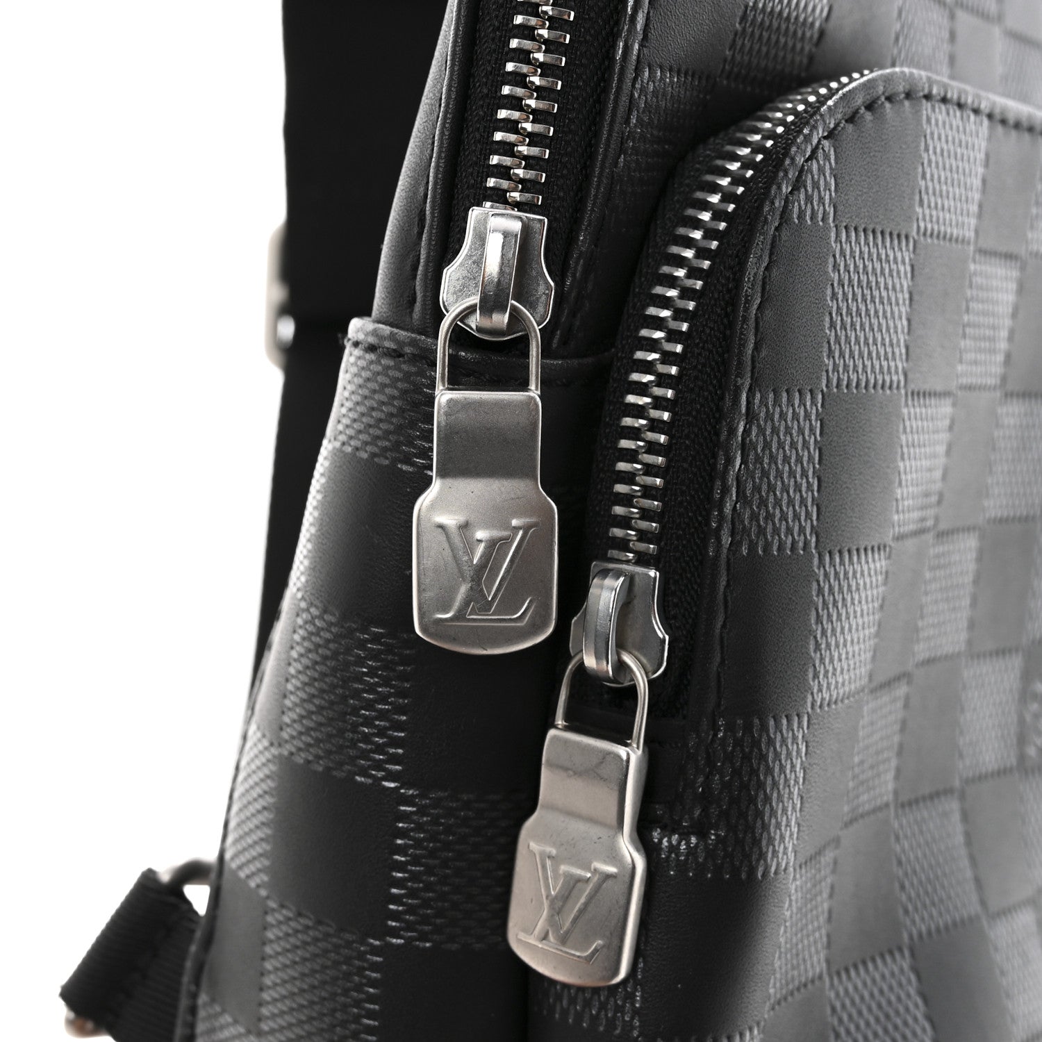 Louis Vuitton Damier Graphite Avenue Sling Bag Onyx Silver