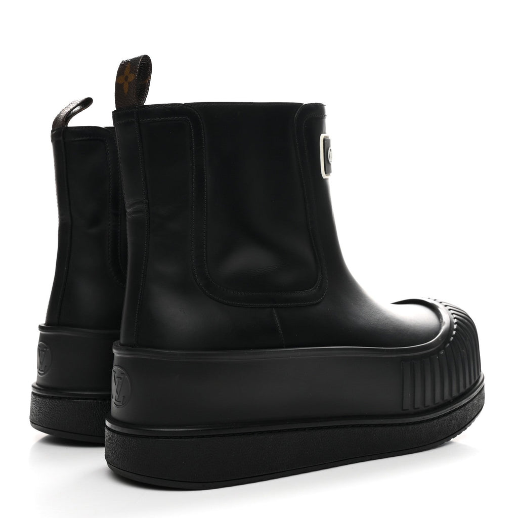 Louis Vuitton Calfskin Polar Flat Ankle Boots 41 Black