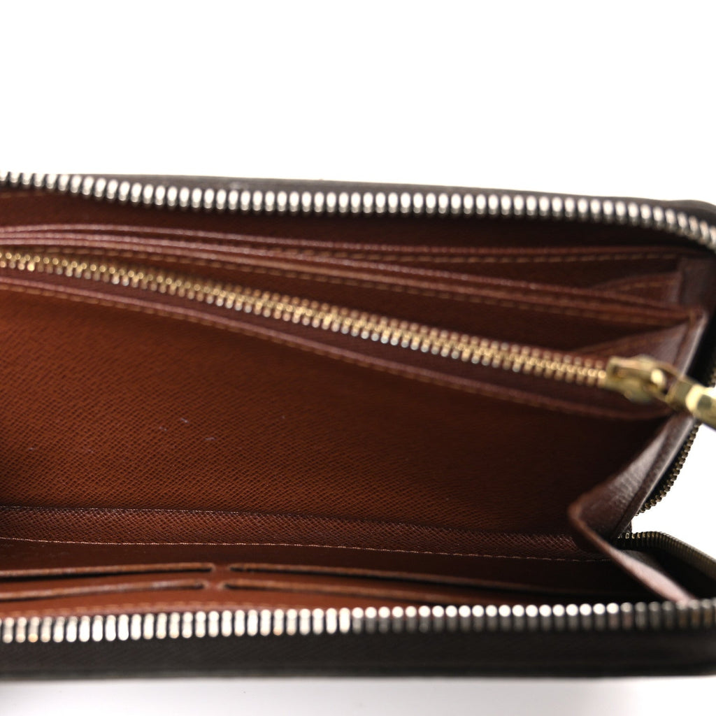 Louis Vuitton Monogram Zippy Wallet
