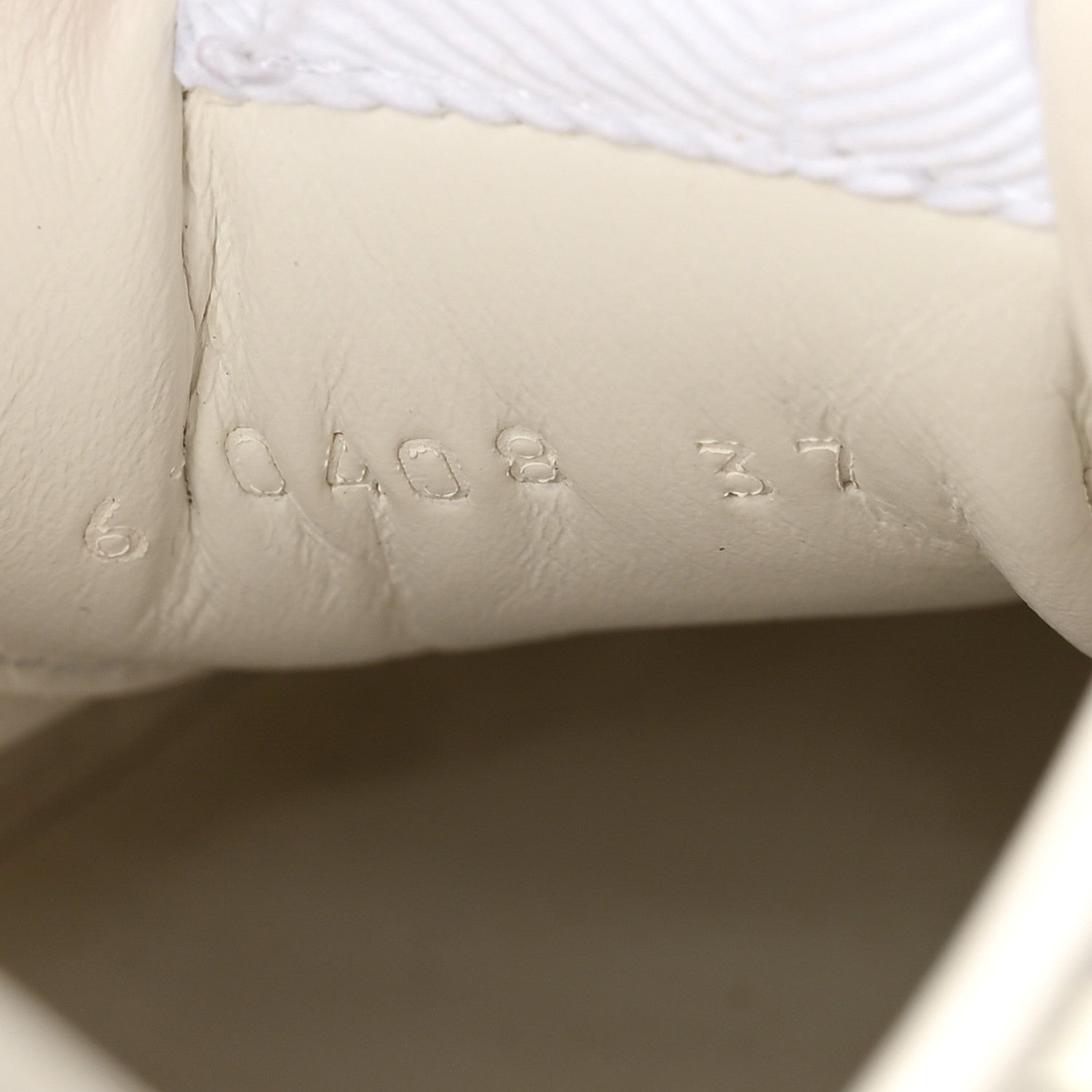 Gucci Calfskin GG Tennis Embossed Perforated Womens Platform 55mm Sneakers 37 Great White