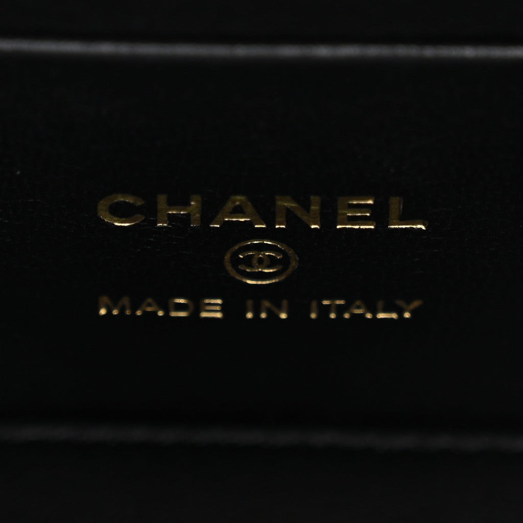 Chanel Caviar Quilted Sweetheart Vanity Case Black
