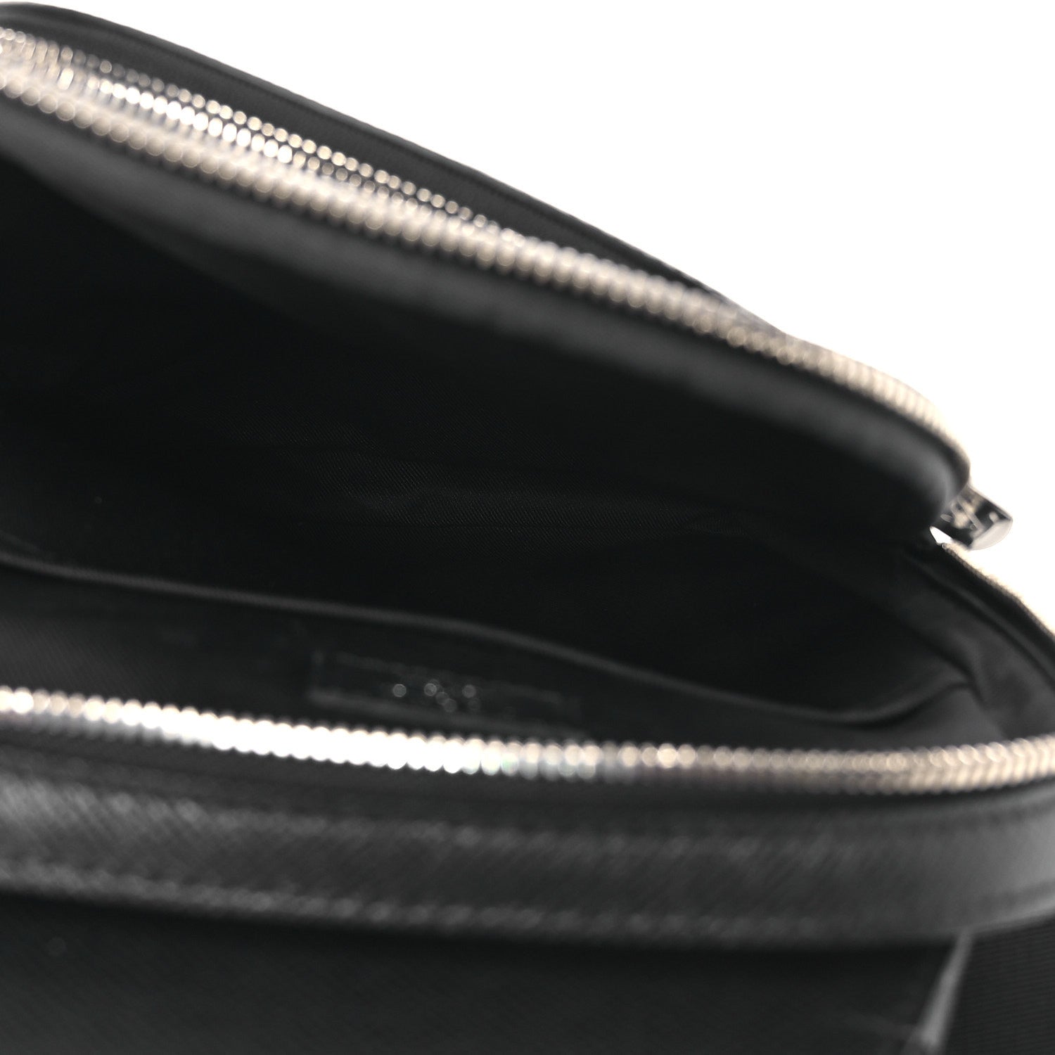 Louis Vuitton Taiga Avenue Sling Bag NM Black
