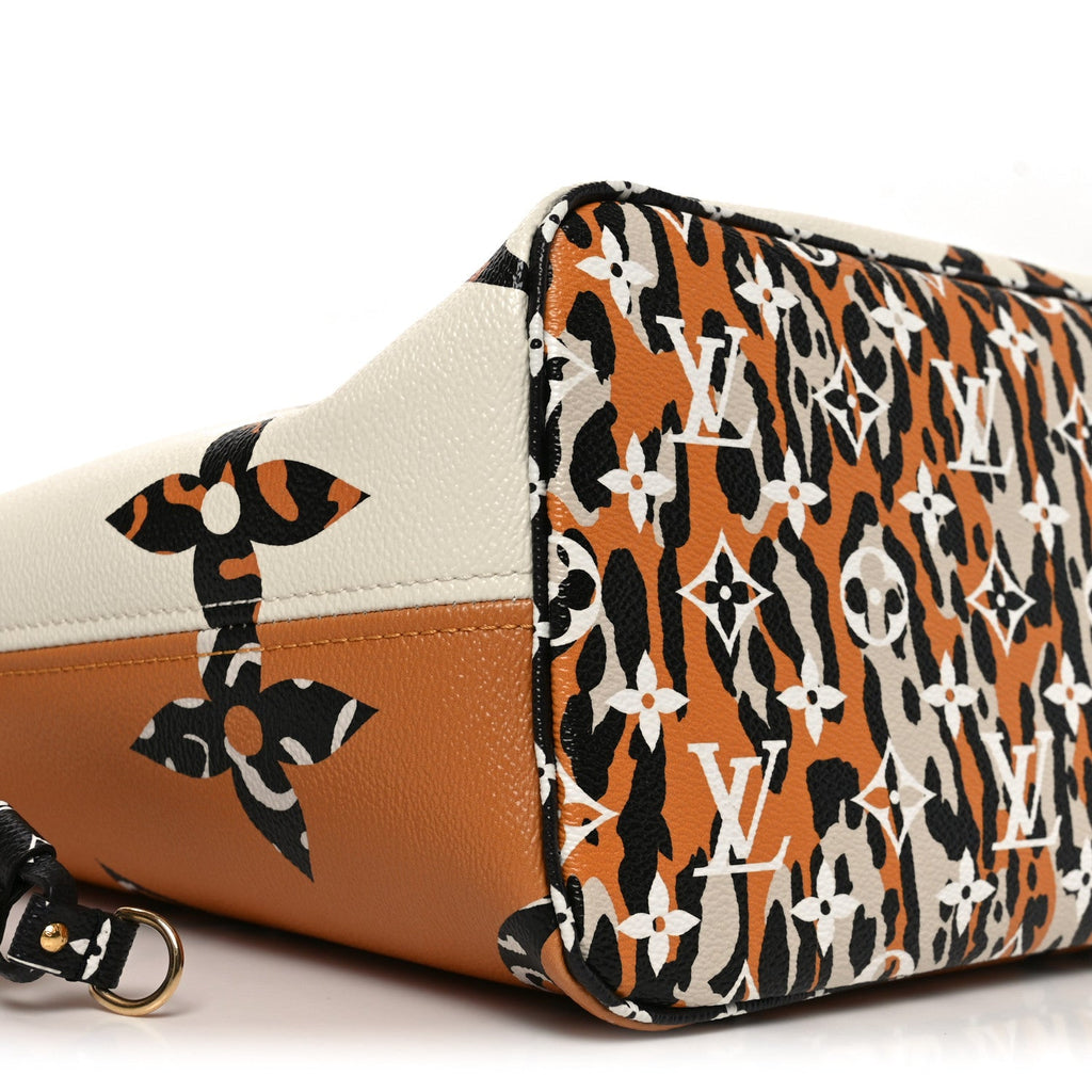 Louis Vuitton Monogram Giant Jungle Neverfull MM Ivory