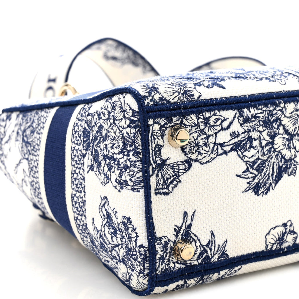 Christian Dior Canvas Reverse Embroidered Rêve d'Infini Medium Lady D-Lite Blue Multicolor