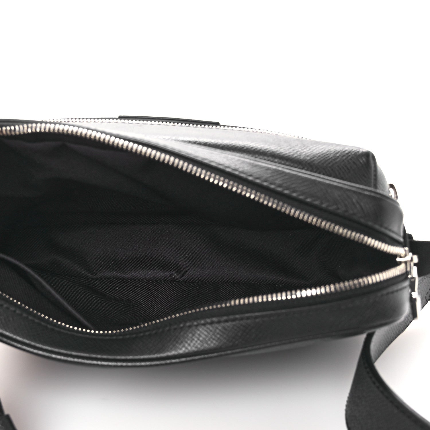 Louis Vuitton Taiga Outdoor Messenger PM Black