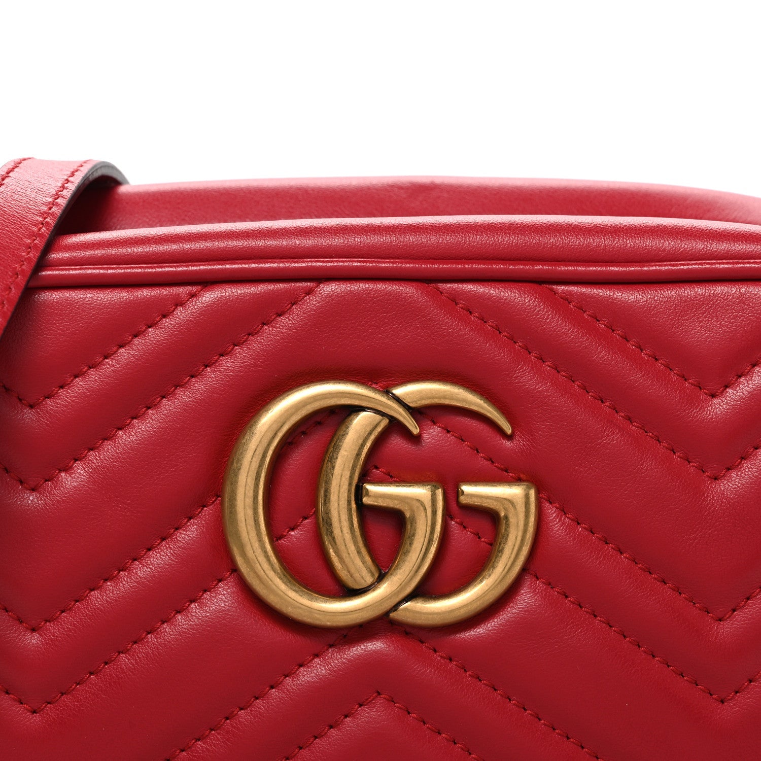 Gucci Calfskin Matelasse Small GG Marmont Chain Shoulder Bag Hibiscus Red