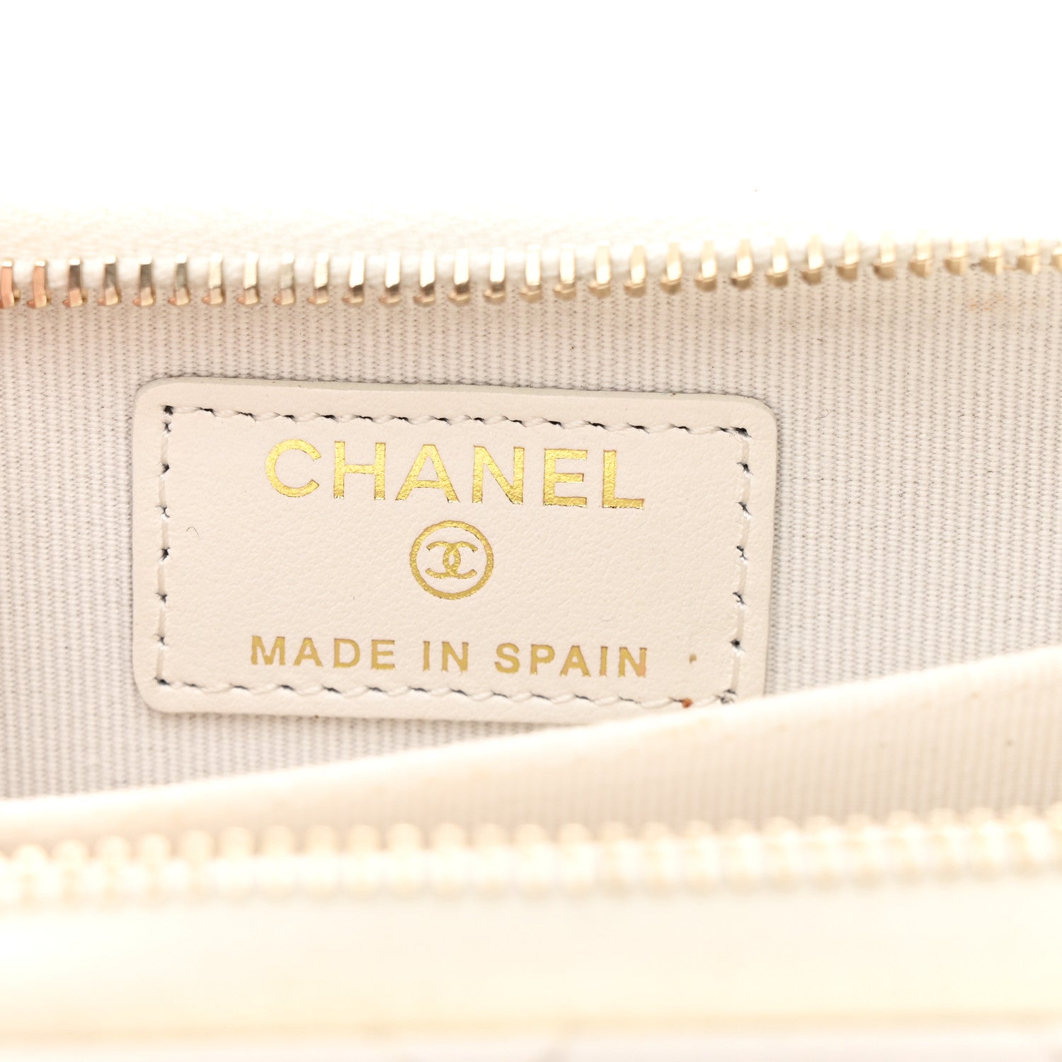 Caviar Enamel Coco Casino Quilted Zip Coin Purse White