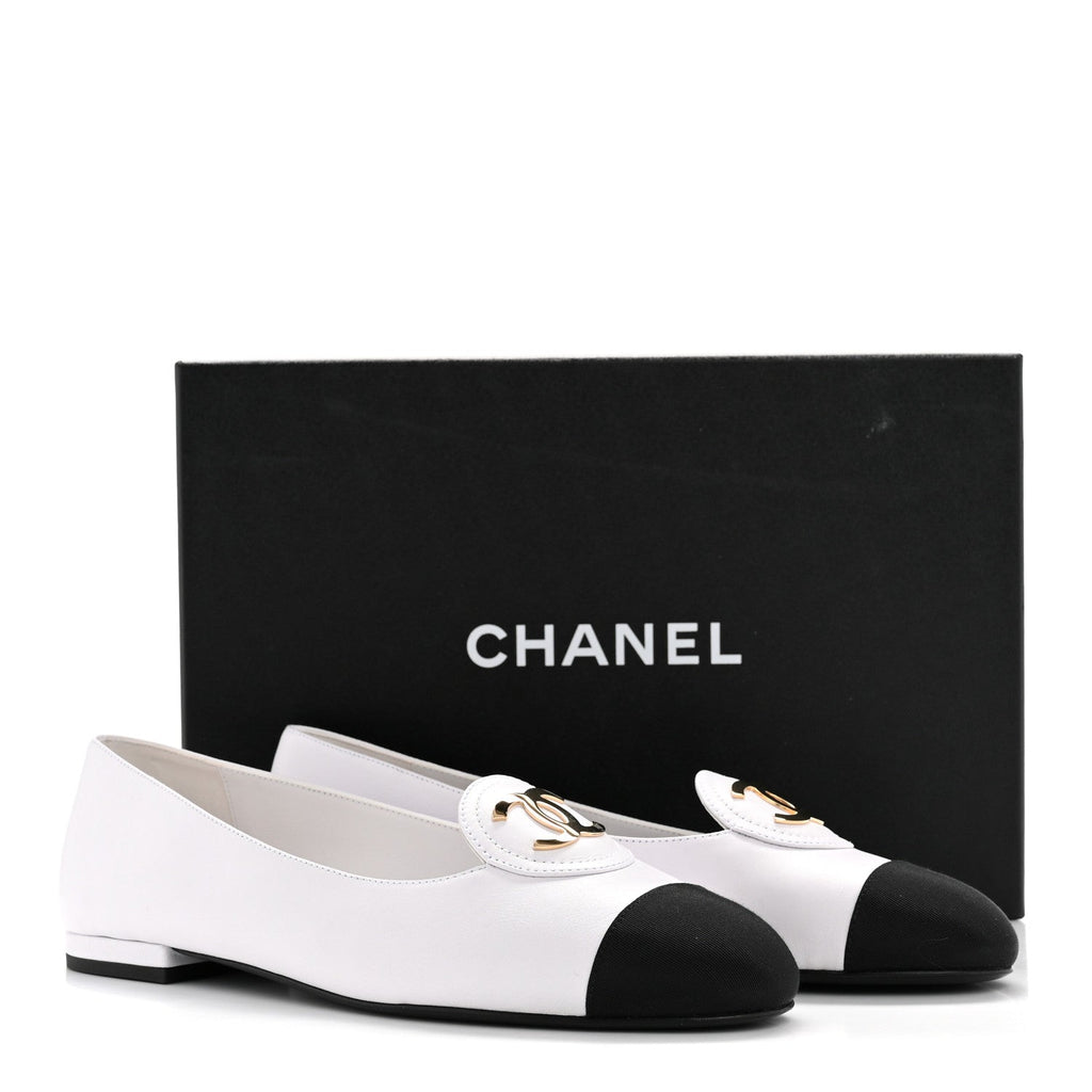 Calfskin Grosgrain Cap Toe CC Moccasin Loafers 40 White Black