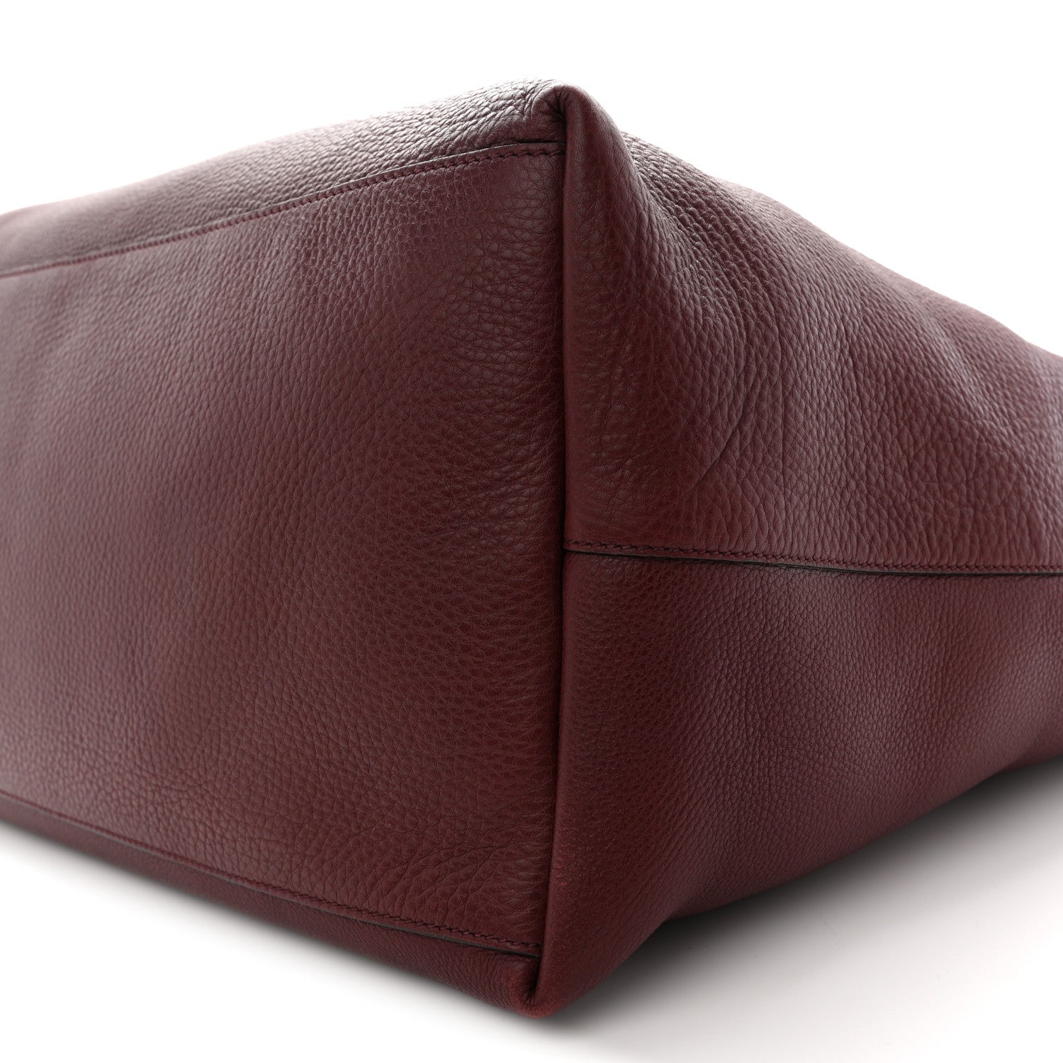 Gucci Grained Calfskin Duffle Bag Burgundy