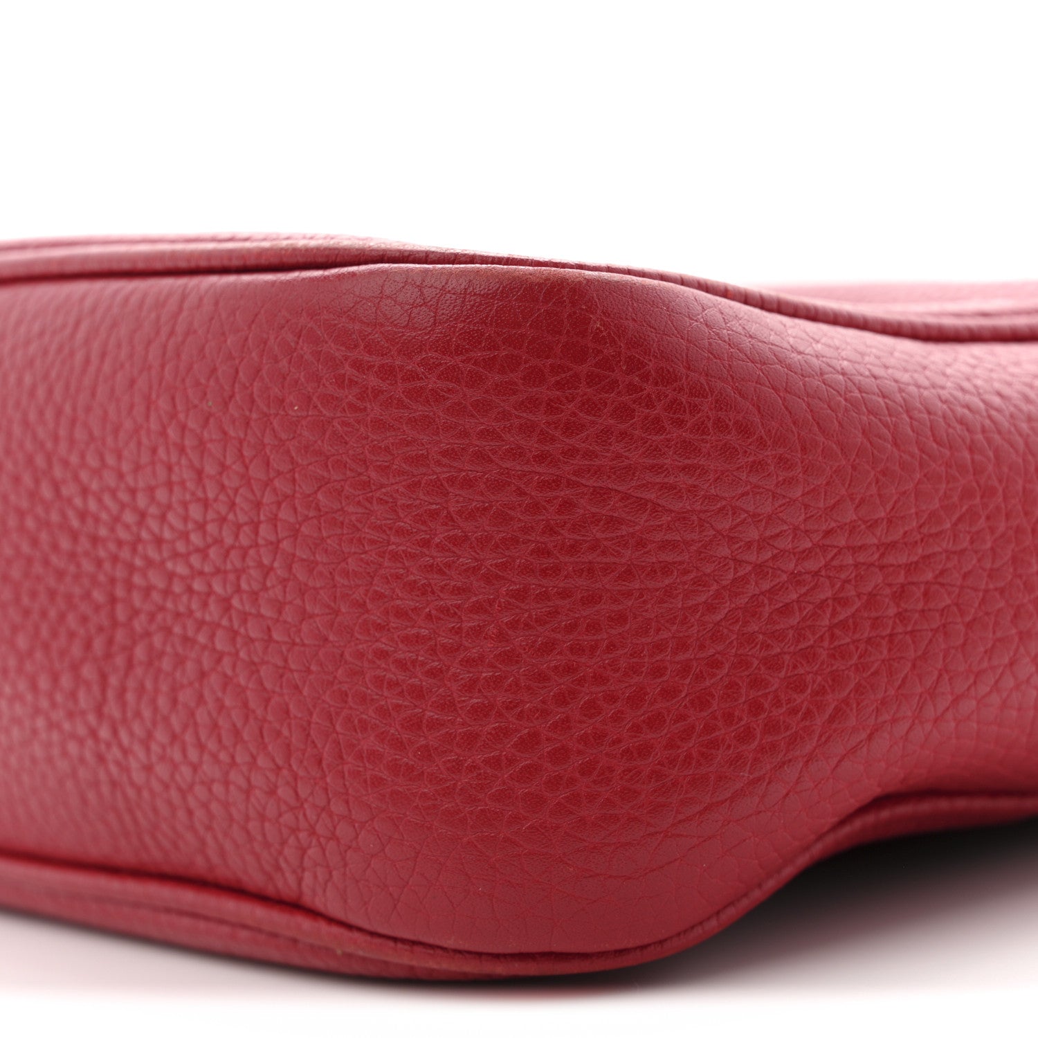 Gucci Pebbled Calfskin Small Soho Disco Bag Tabasco Red