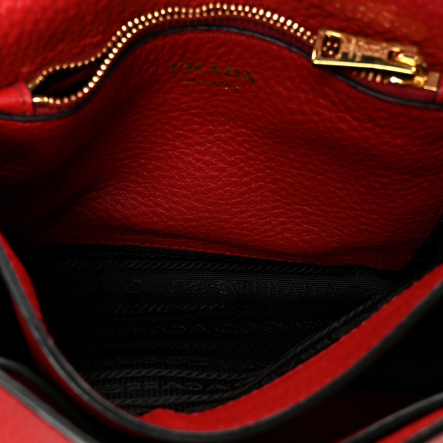 Prada Vitello Daino Flap Crossbody Rosso