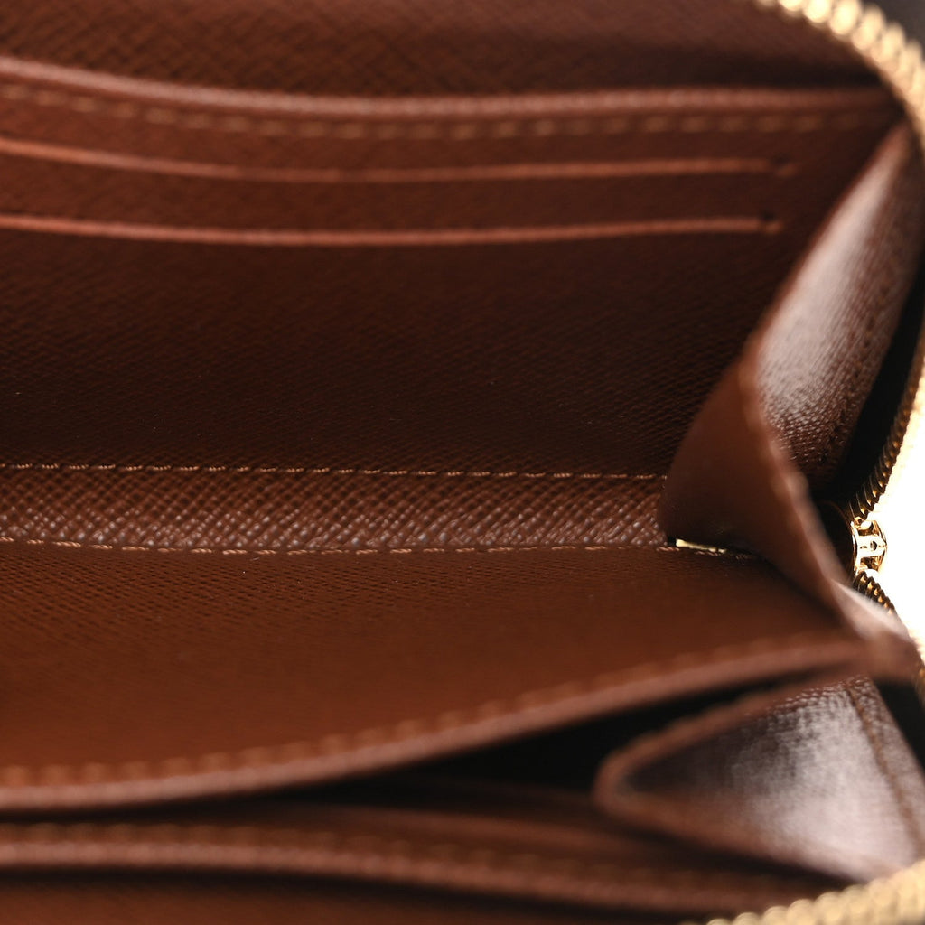 Louis Vuitton Monogram Zippy Coin Purse