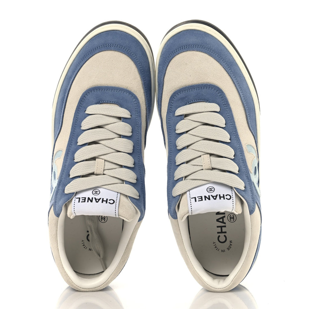 Chanel Suede Kidskin Womens CC Sneakers 39 White Blue