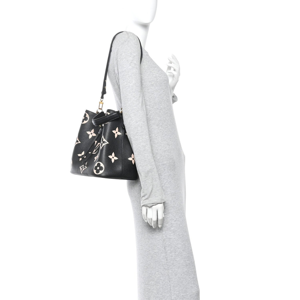 Louis Vuitton Empreinte Monogram Giant Neonoe MM Black Beige