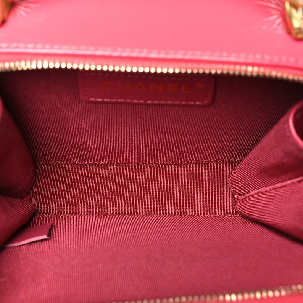Chanel Crumpled Calfskin Quilted Mini Get Round Top Handle Vanity Case Pink