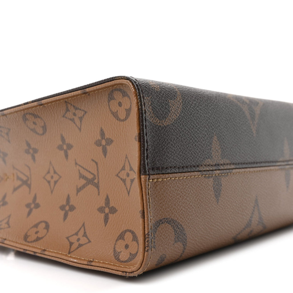Louis Vuitton Reverse Monogram Giant Onthego PM