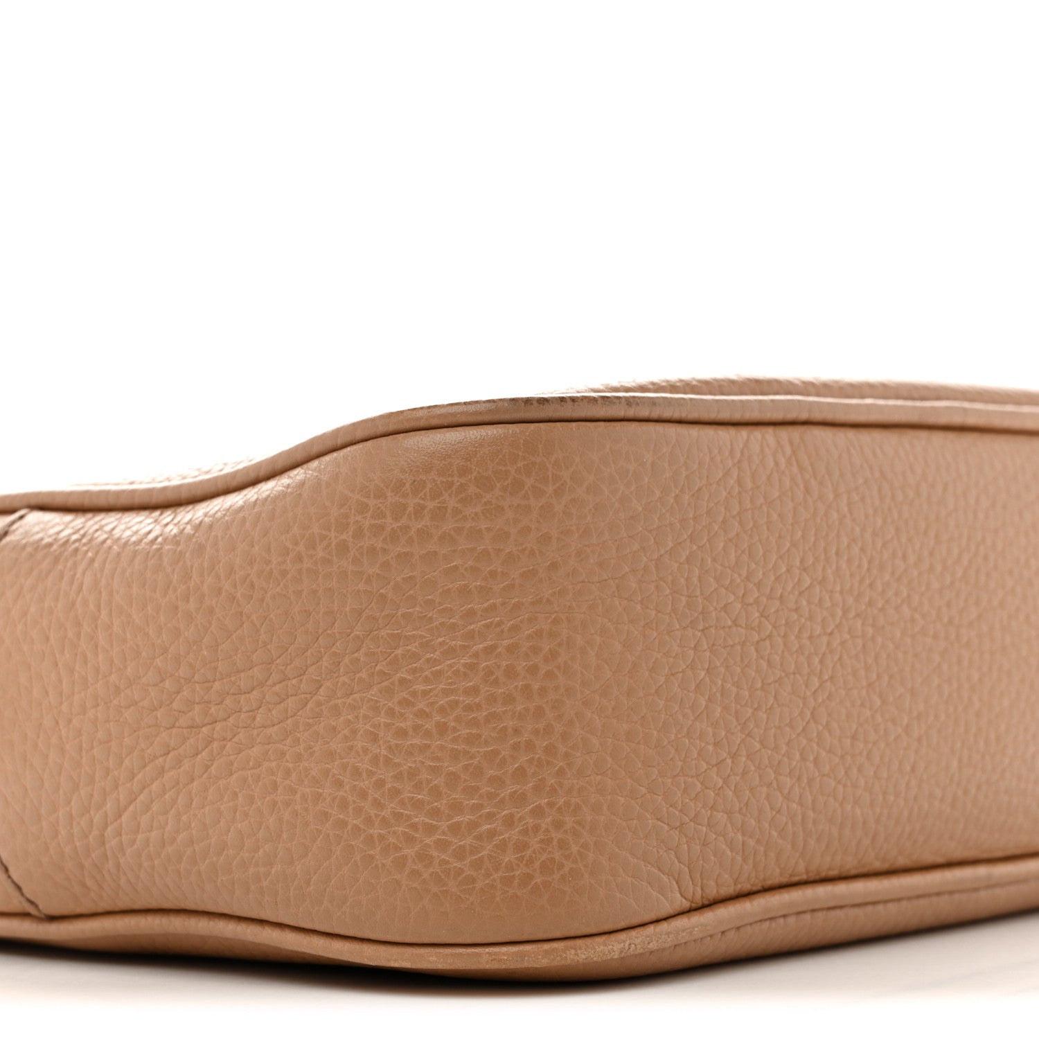 Gucci Pebbled Calfskin Small Soho Disco Bag Camelia