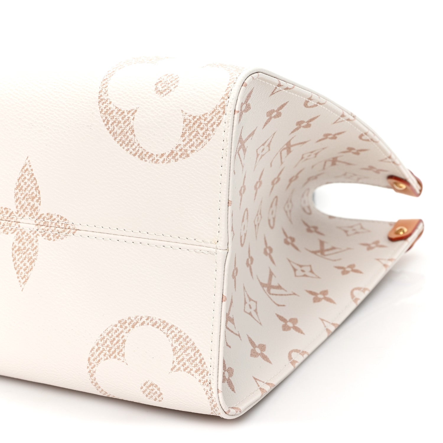 Louis Vuitton Monogram Dune Giant Onthego MM